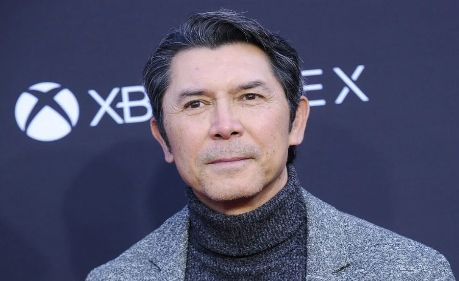 lou diamond phillips net worth